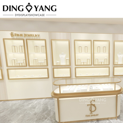 تصميم صالة عرض مجوهرات الماس مزيج من العملية والجمال