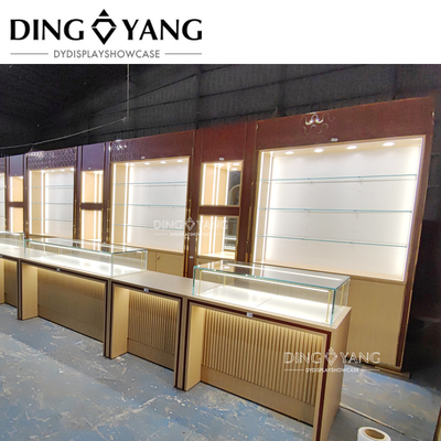 العارضات الخشبية والزجاجية الكلاسيكية للمجوهرات ، المصنعين المصنعين الموردين تقدم تصميم 3D OEM ODM خدمة مخصصة
