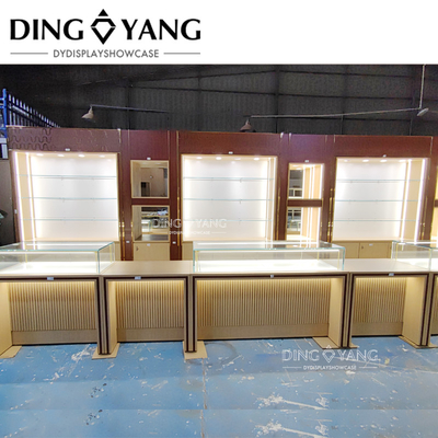 العارضات الخشبية والزجاجية الكلاسيكية للمجوهرات ، المصنعين المصنعين الموردين تقدم تصميم 3D OEM ODM خدمة مخصصة